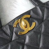 シャネル ターンロック マトラッセ キャビアスキン トートバッグ ブラック - NEWSED