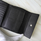 プラダ トライアングルロゴ ナイロン 三つ折り財布 ブラック 箱付き - NEWSED