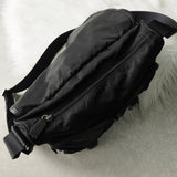 プラダ トライアングルロゴ ナイロン / レザー ショルダーバッグ メッセンジャーバッグ ブラック - NEWSED