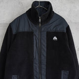 ナイキ エーシージー リバーシブル ボア ジャケット ナイロンジャケット ロゴ刺繍 ブラック - NEWSED
