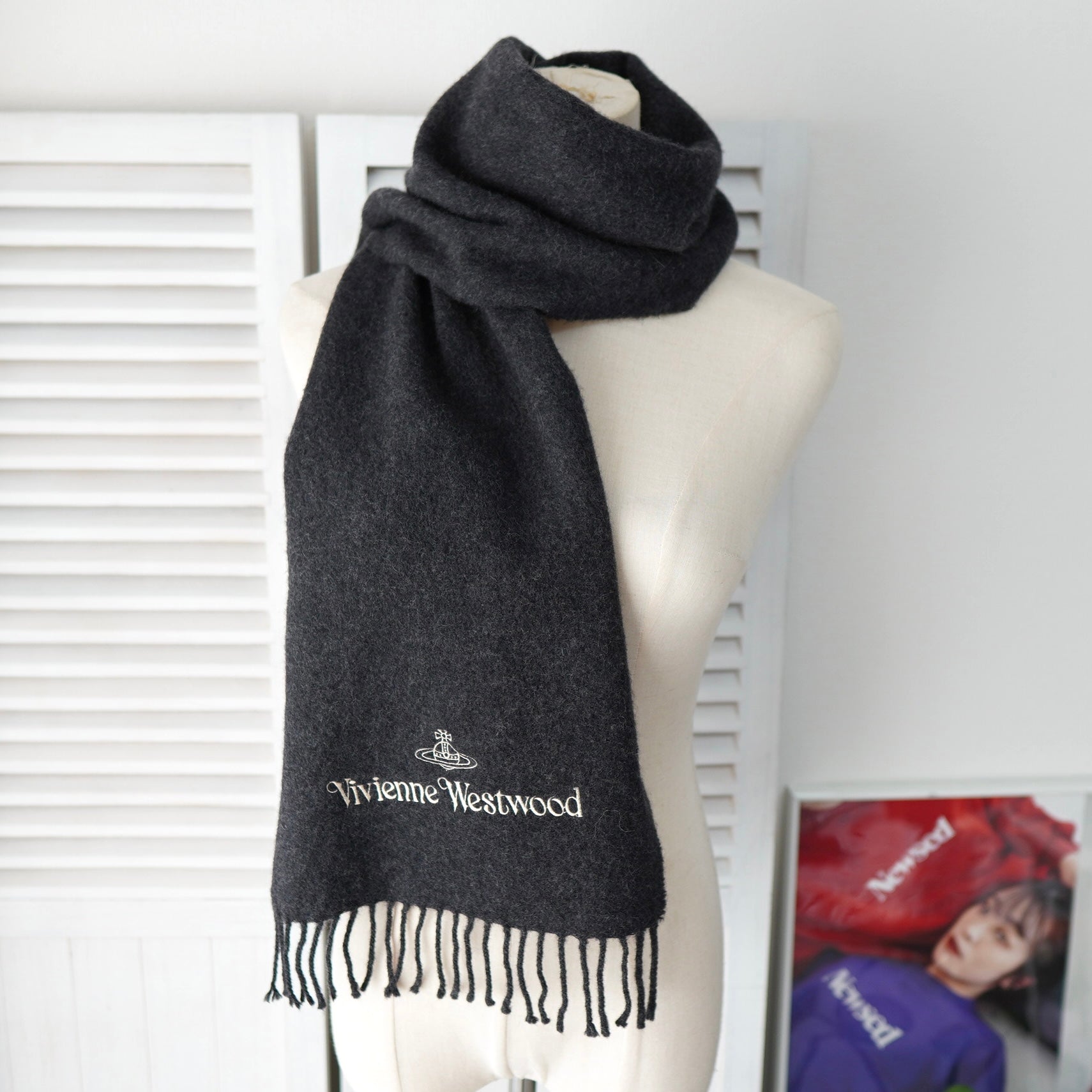 ヴィヴィアン ウエストウッド マフラー オーブ 刺繍 グレー