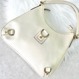 グッチ アビー レザー ワンショルダーバッグ ホワイト - NEWSED