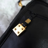 ロエベ アナグラム ショルダーバッグ レザー ブラック - NEWSED