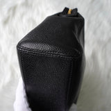 シャネル ロゴ キャビアスキン チェーン ショルダーバッグ ブラック - NEWSED