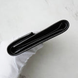 プラダ サフィアーノレザー トライアングルロゴ 三つ折り財布 ブラック - NEWSED