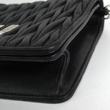 ミュウミュウ マテラッセ ビジュー レザー チェーン ショルダーバッグ ブラック - NEWSED