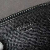 プラダ サフィアーノ レザー コインケース 三角プレート ラウンドジップ ブラック - NEWSED