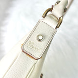 グッチ アビー レザー ワンショルダーバッグ ホワイト - NEWSED