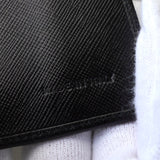 プラダ サフィアーノ レザー 三つ折り財布 三角プレート ブラック - NEWSED