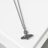 ヴィヴィアン ウエストウッド オーブ ブラック ラインストーン シルバー ネックレス - NEWSED