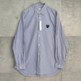 プレイ コムデギャルソン ハートロゴ ストライプ柄 長袖シャツ ネイビー タグ付き未使用品 - NEWSED