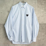 プレイ コムデギャルソン ハートロゴ ストライプ柄 長袖シャツ ブルー - NEWSED