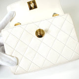 シャネル ターンロック ミニミニマトラッセ ラムスキン チェーンショルダーバッグ ホワイト - NEWSED