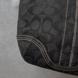 コーチ シグネチャー キャンバス ハンドバッグ ブラック - NEWSED