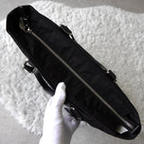 プラダ ポコノ テスート ナイロン サフィアーノレザー 三角プレート トートバッグ ブラック - NEWSED