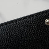 プラダ サフィアーノ レザー 長財布 二つ折り財布 三角プレート ブラック - NEWSED