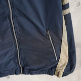 ラコステ スポーツ バイカラー ナイロンジャケット ブルゾン ロゴパッチ ネイビー/グレージュ - NEWSED