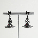 ヴィヴィアン ウエストウッド オーブ ラインストーン ピアス ガンメタル - NEWSED