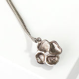 シャネル カメリア ココマーク ネックレス シルバー / ブラック - NEWSED