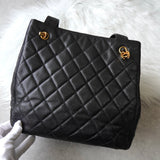 シャネル ターンロックチェーン キャビアスキン トートバッグ ブラック - NEWSED