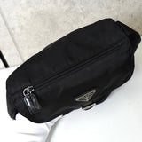 プラダ テスート ポコノ ナイロン トライアングルロゴ ショルダーバッグ ブラック - NEWSED