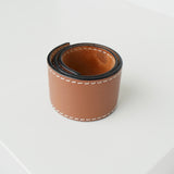 ロエベ アナグラム レザー マグネット バングル ブラウン - NEWSED