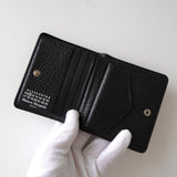 メゾン マルジェラ 四つタグ レザー 二つ折り財布 ブラック - NEWSED