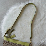 コーチ シグネチャー キャンバス ショルダーバッグ ベージュ / グリーン - NEWSED