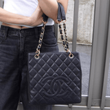 シャネル ココマーク マトラッセ キャビアスキン PSTバッグ チェーン トートバッグ ブラック - NEWSED