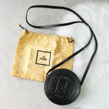 フェンディ ペカン PVC / レザー 1925スタンプ ラウンド ショルダーバッグ ポシェット ブラック / カーキ - NEWSED