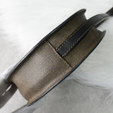 フェンディ ペカン PVC / レザー 1925スタンプ ラウンド ショルダーバッグ ポシェット ブラック / カーキ - NEWSED