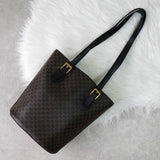 セリーヌ マカダム PVC レザー トートバッグ バケツ型 ブラウン / ブラック - NEWSED