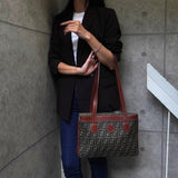 フェンディ ズッカ PVC レザー セミ ショルダーバッグ トートバッグ ブラウン - NEWSED