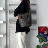 セリーヌ マカダム PVC / レザー トートバッグ 自立型 ブラック / ブラウン - NEWSED