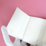 シャネル ココマーク マトラッセ キャビアスキン 三つ折り財布 ホワイト