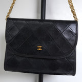 シャネル ココマーク プッシュロック マトラッセ ラムスキン チェーン ショルダーバッグ ブラック