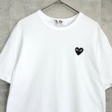 プレイ コムデギャルソン ハートロゴ Tシャツ ホワイト - NEWSED