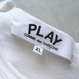 プレイ コム デ ギャルソン ワンポイント ハートロゴ Tシャツ ホワイト / ゴールド - NEWSED