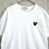 プレイ コムデギャルソン ハート ロゴ Tシャツ ホワイト - NEWSED