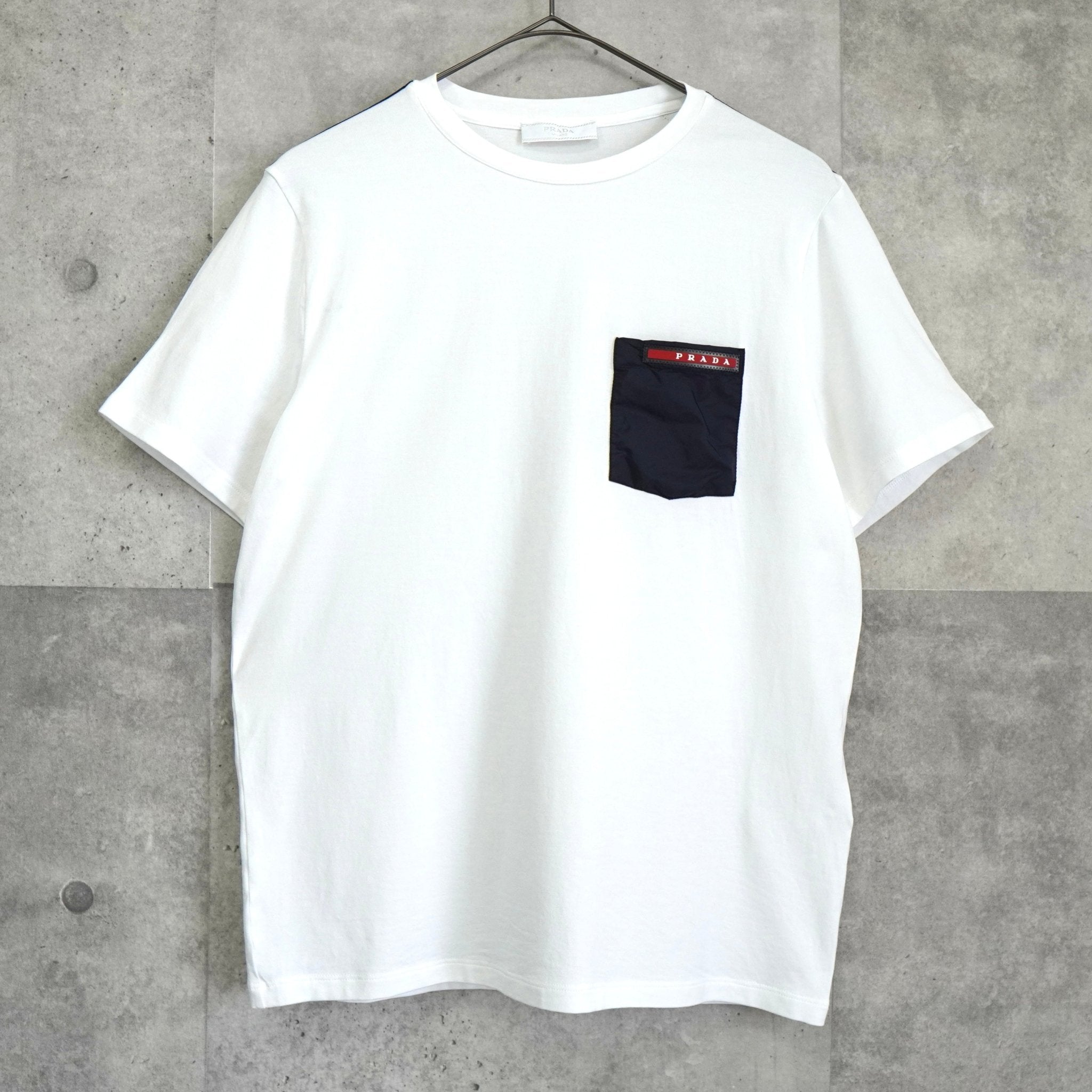 プラダ スポーツ ロゴ ポケット Tシャツ ホワイト | ブランド古着を プラダ スポーツ ロゴ ポケット Tシャツ ホワイト | ブランド古着を