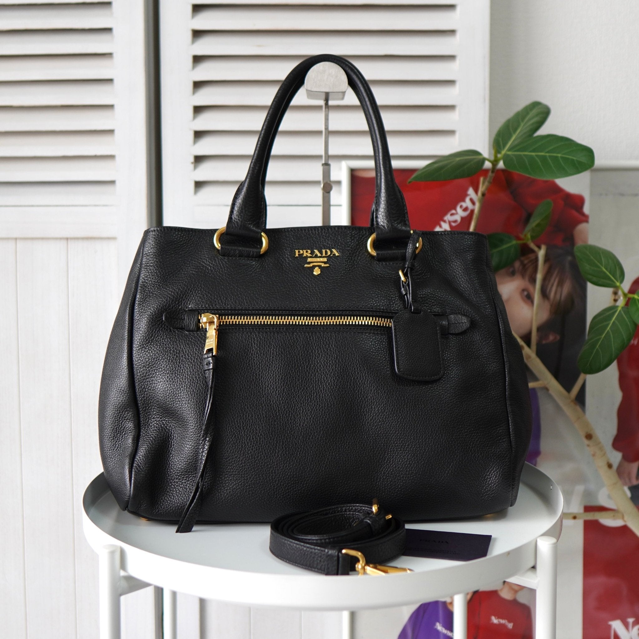 ★PRADA★ Prada 1BC127 2DKV F0002 Vitello Dino Shoulder Bag ll01172_prada_black_leather_sh