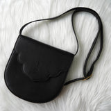 イヴサンローラン ヴィンテージ YSLロゴ レザー ショルダーバッグ ブラック - NEWSED