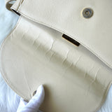 イヴサンローラン YSLロゴ レザー ショルダーバッグ アイボリー - NEWSED