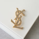 イヴサンローラン カサンドラロゴ YSLロゴ ラインストーン ブローチ GPゴールド - NEWSED