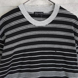 イヴ・サンローラン ヴィンテージ カサンドラロゴ YSLロゴ 刺繍 Tシャツ ストライプ柄 グレー デッドストック品 - NEWSED