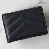 イヴ サンローラン YSLロゴ Vステッチ レザー 三つ折り財布 コンパクトウォレット グレー - NEWSED