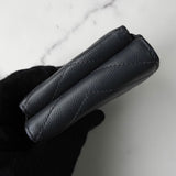 イヴ サンローラン YSLロゴ Vステッチ レザー 三つ折り財布 コンパクトウォレット グレー - NEWSED