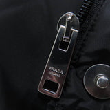 プラダ RE-NYLON トライアングルロゴ クロップド 2WAY ダウンジャケット ブラック 40 レディース