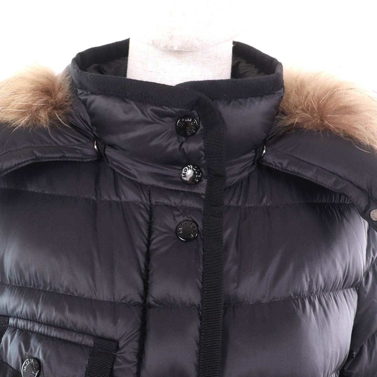 モンクレール HERMIFUR ラクーンファー・フード付 ZIP UP ダウンコート ブラック 1 レディース