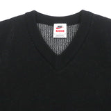 シュプリーム ナイキ Sweater Vest Vネック 刺繍 バックロゴ ニットベスト ジレ ベスト ブラック L メンズ